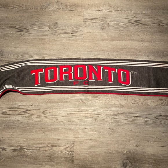 Adidas Toronto TFC Soccer Scarf MLS - Picture 3 of 4